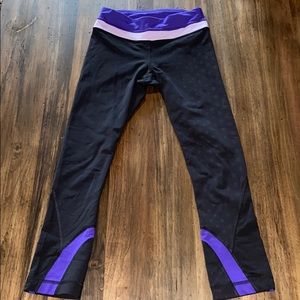 Lululemon 3/4 Capri yoga leggings